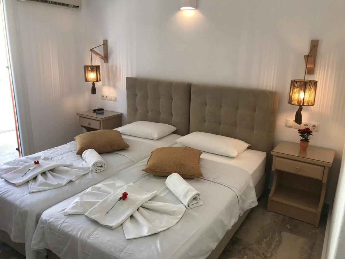 Vassiliki Rooms Парос Екстериор снимка