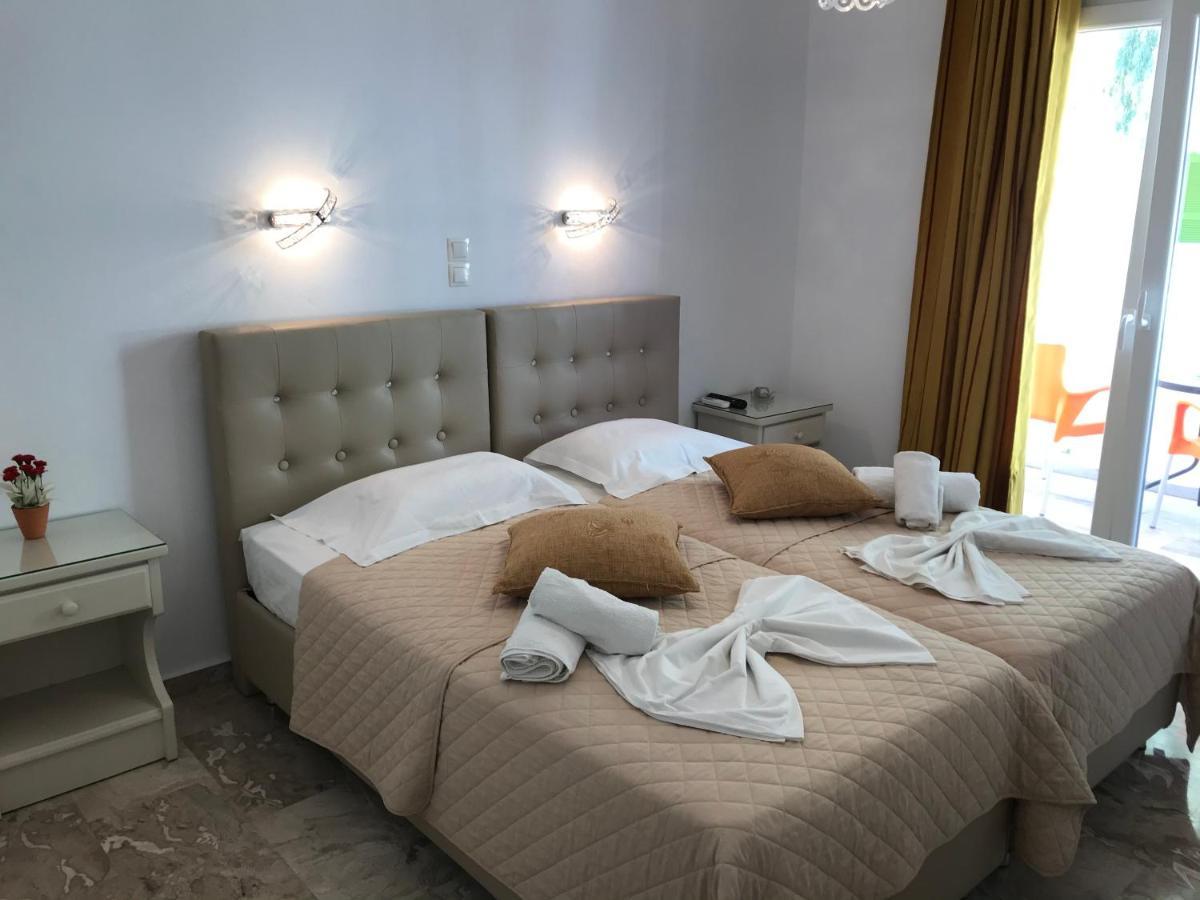 Vassiliki Rooms Парос Екстериор снимка