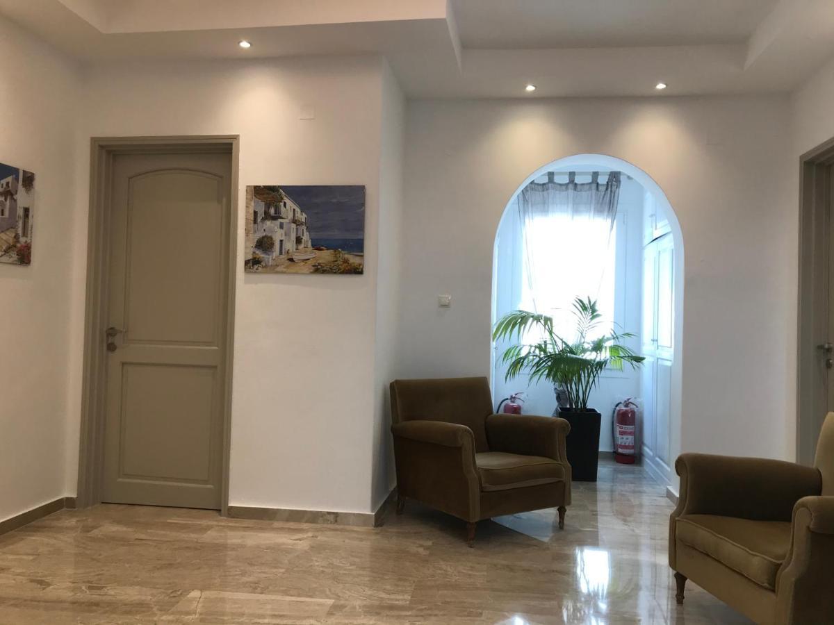 Vassiliki Rooms Парос Екстериор снимка